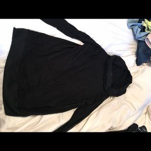 Black sweatshirt